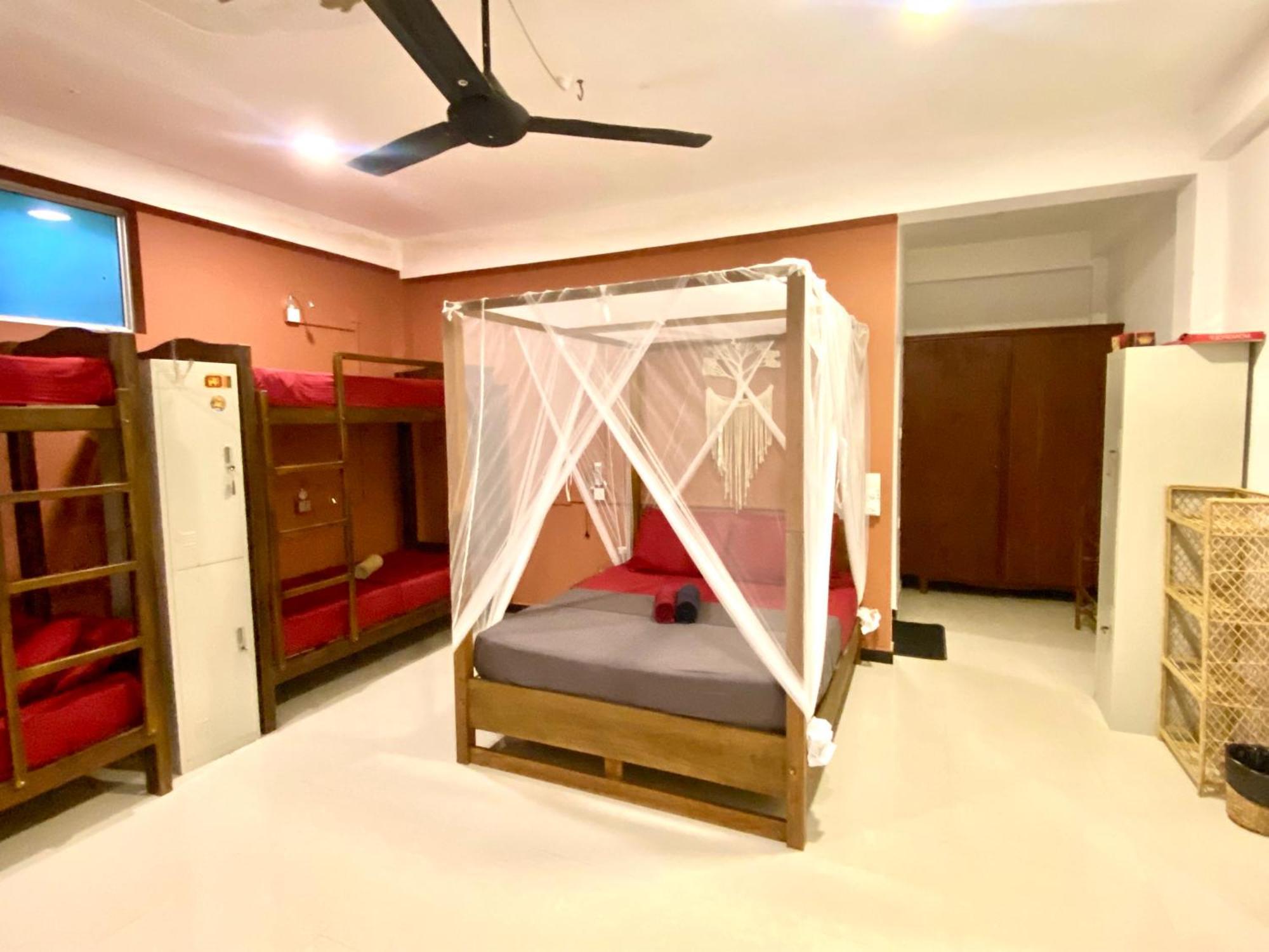 Auberge de jeunesse Babylon Mirissa Extérieur photo